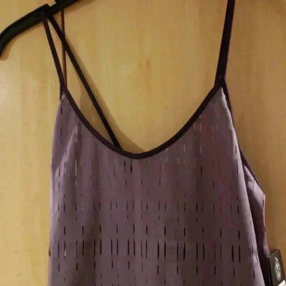 Under armour tank top - Picture 3 of 3